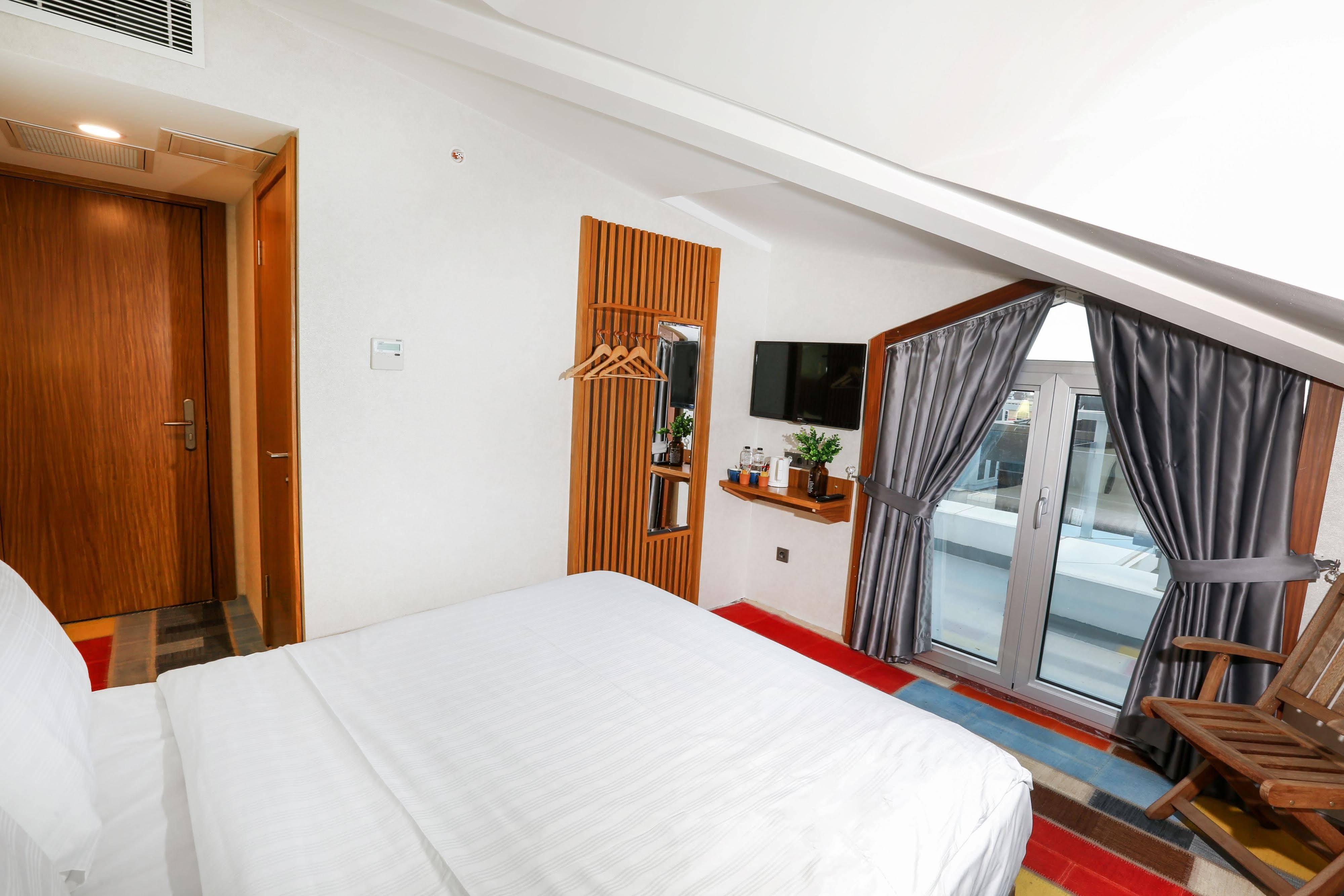 Discovery Hotel Стамбул Екстер'єр фото