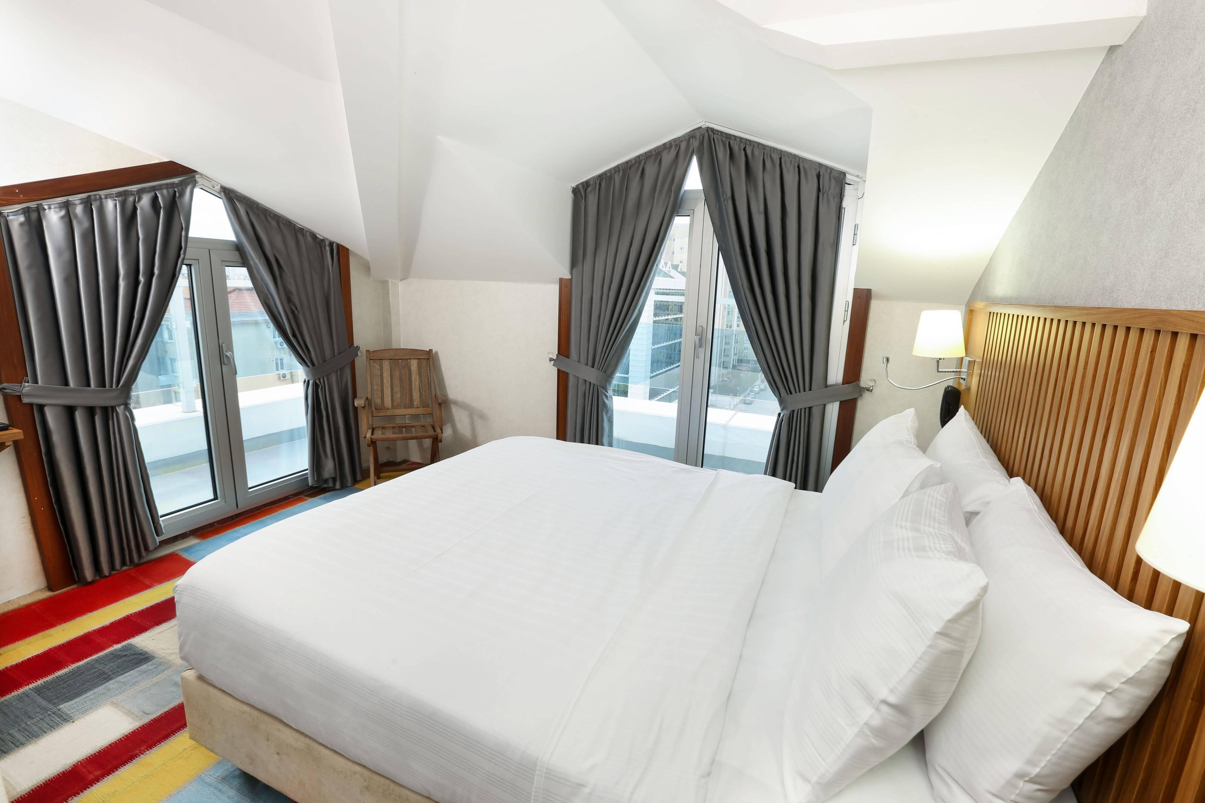 Discovery Hotel Стамбул Екстер'єр фото